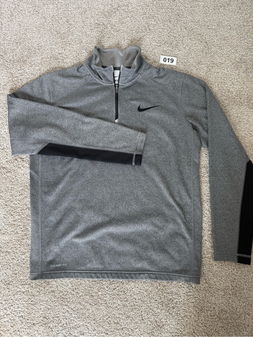 Nike Therma Fit 1/4 Zip Pullover Men’s Medium Gray Fleece Embroidered Swoosh
